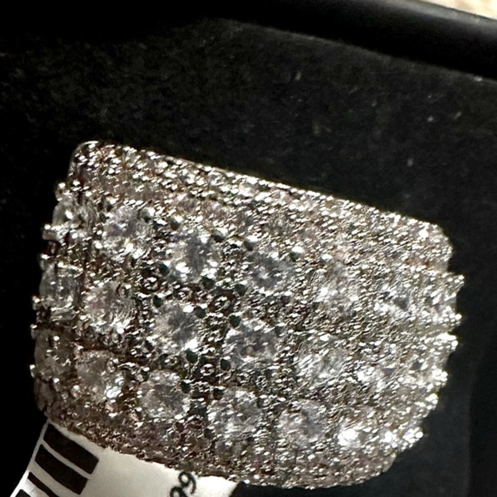 18k White gold Round Diamond Pave Wide Band Ring exceptional Vvs1 cocktail